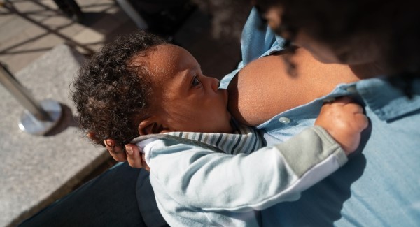 7 Common Breastfeeding Problems (And How To Solve Them)